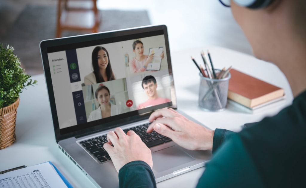 online meeting dengan widya ai notulensi